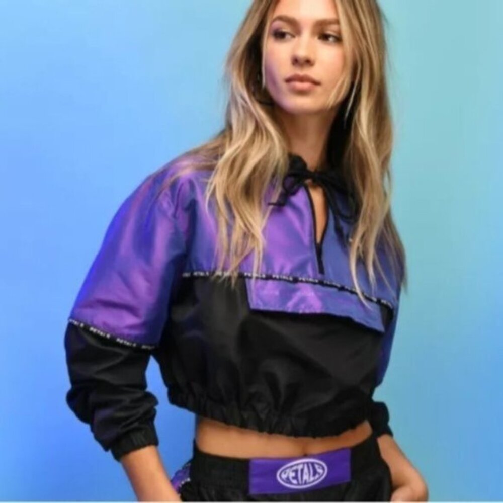 NWT Petals and Peacocks iridescent purple windbreaker crop jacket